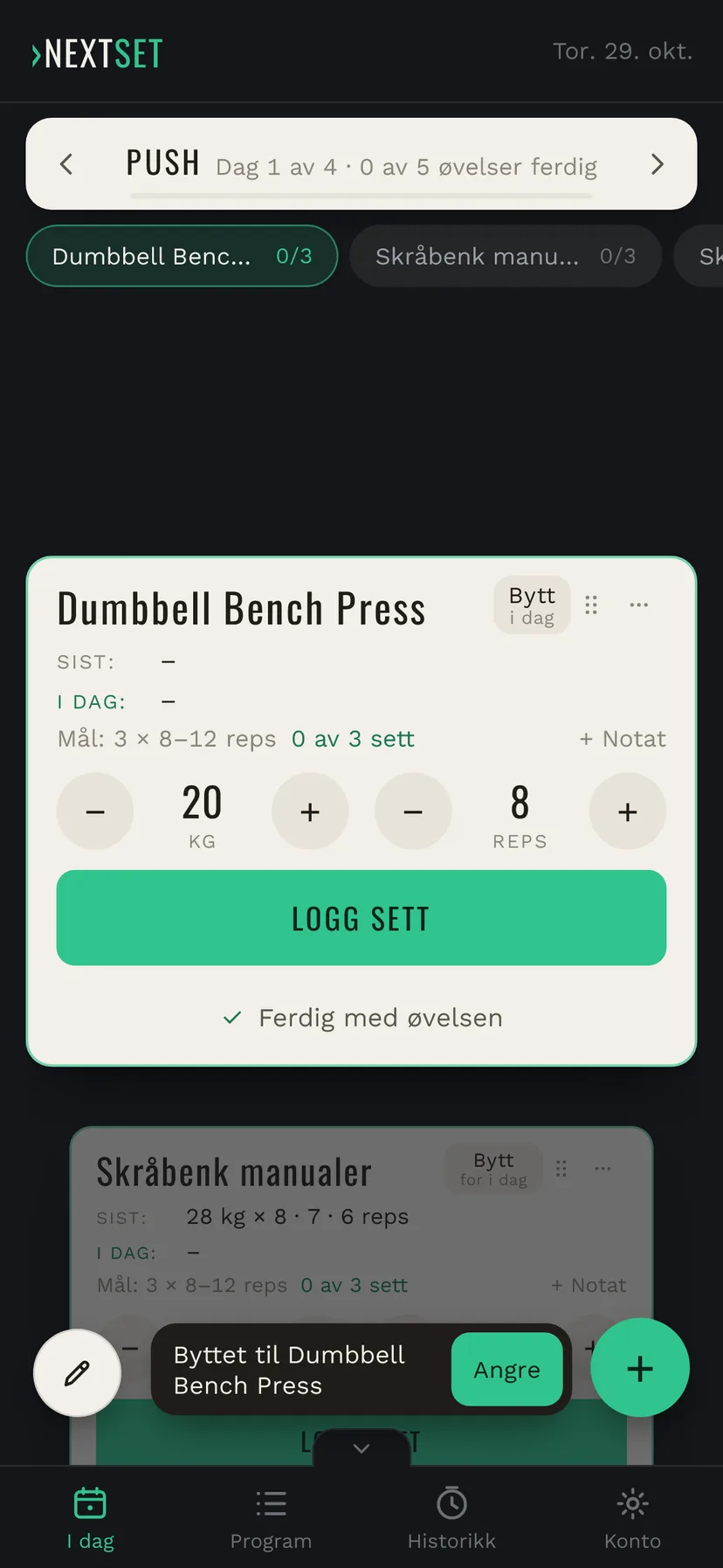 Etter byttet viser kortet Dumbbell Bench Press, og en melding med Angre