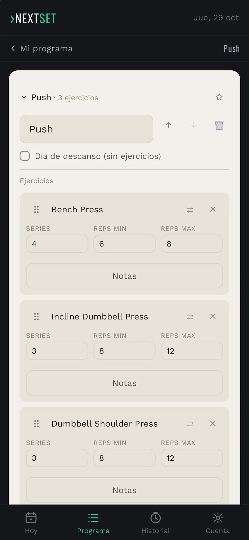Bench Press está en 4 series de 6 a 8 repeticiones, mientras que los demás ejercicios tienen 3 series de 8 a 12 repeticiones
